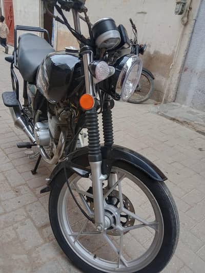 Suzuki GS 150SE December 2017