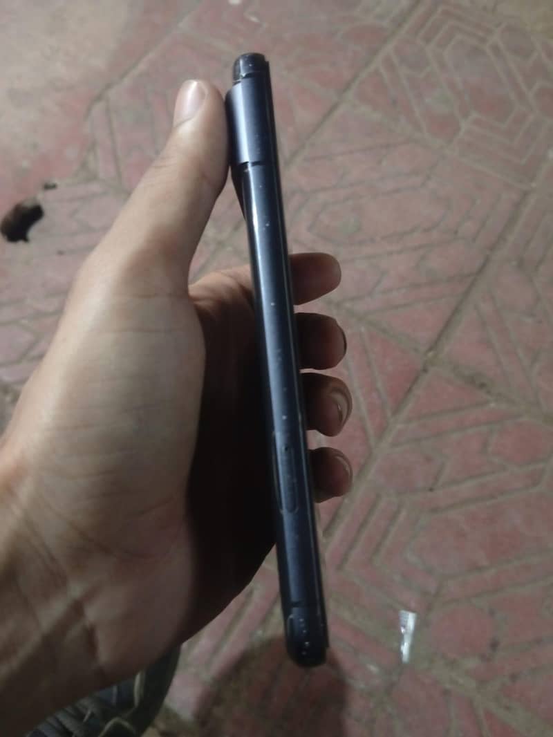 Google Pixel 8 5