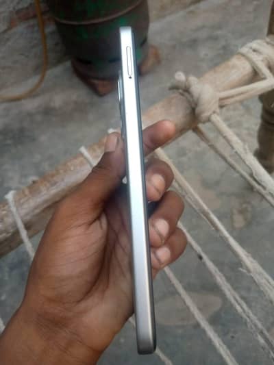 Infinix Hot 50i