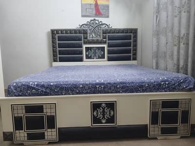 King size wooden bed