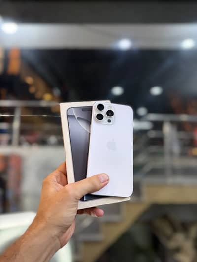 Apple iPhone 16 Pro Max JV