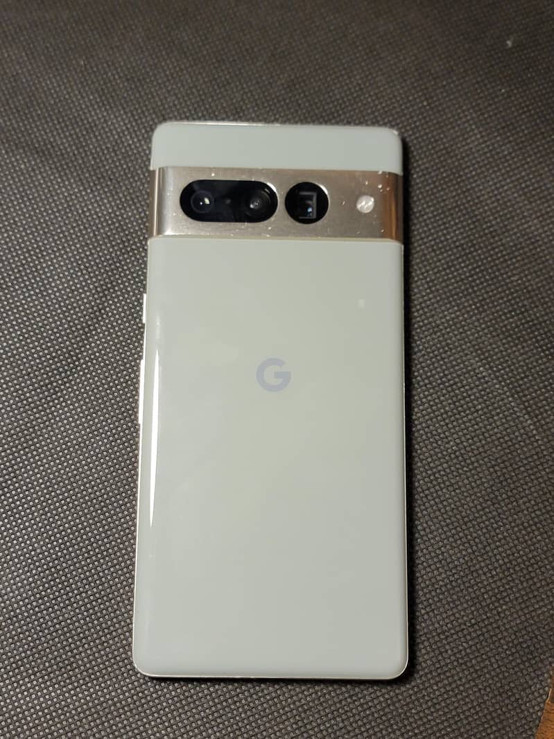 Google Pixel 7 Pro 10