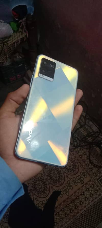 Vivo Y21