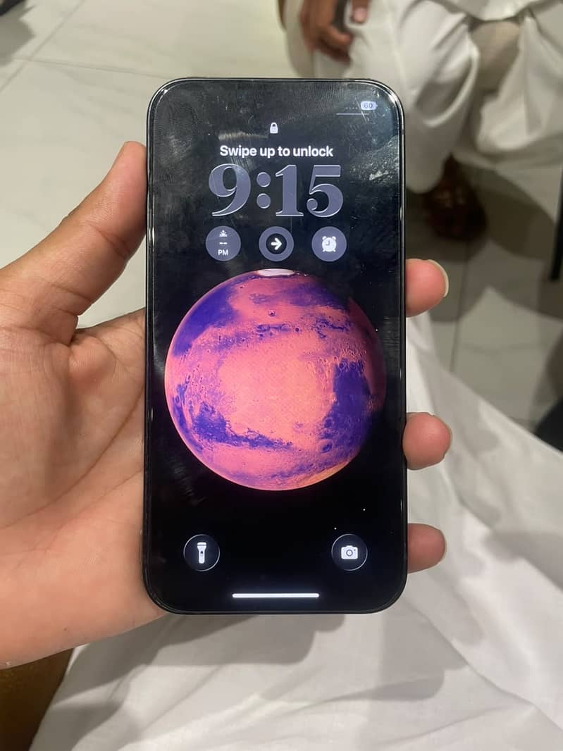Apple iPhone 13 8
