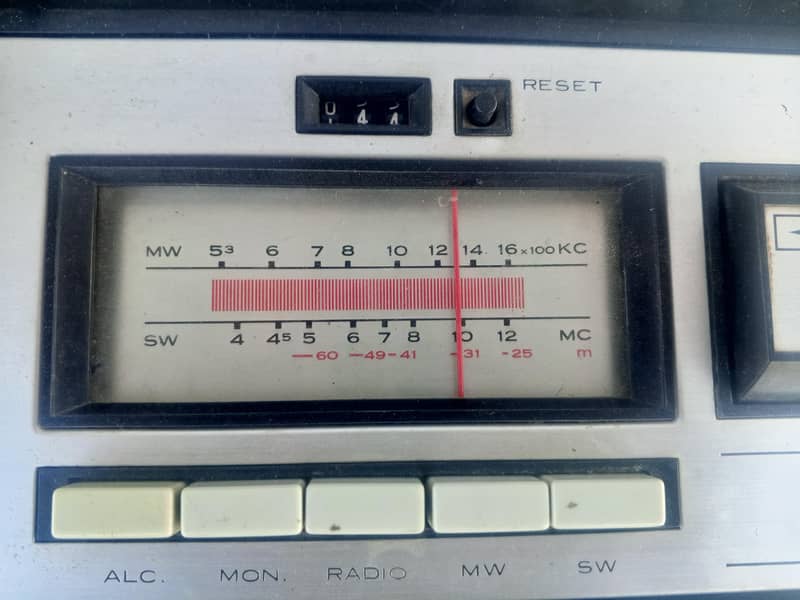 Radio taperecoder 2 bands 4