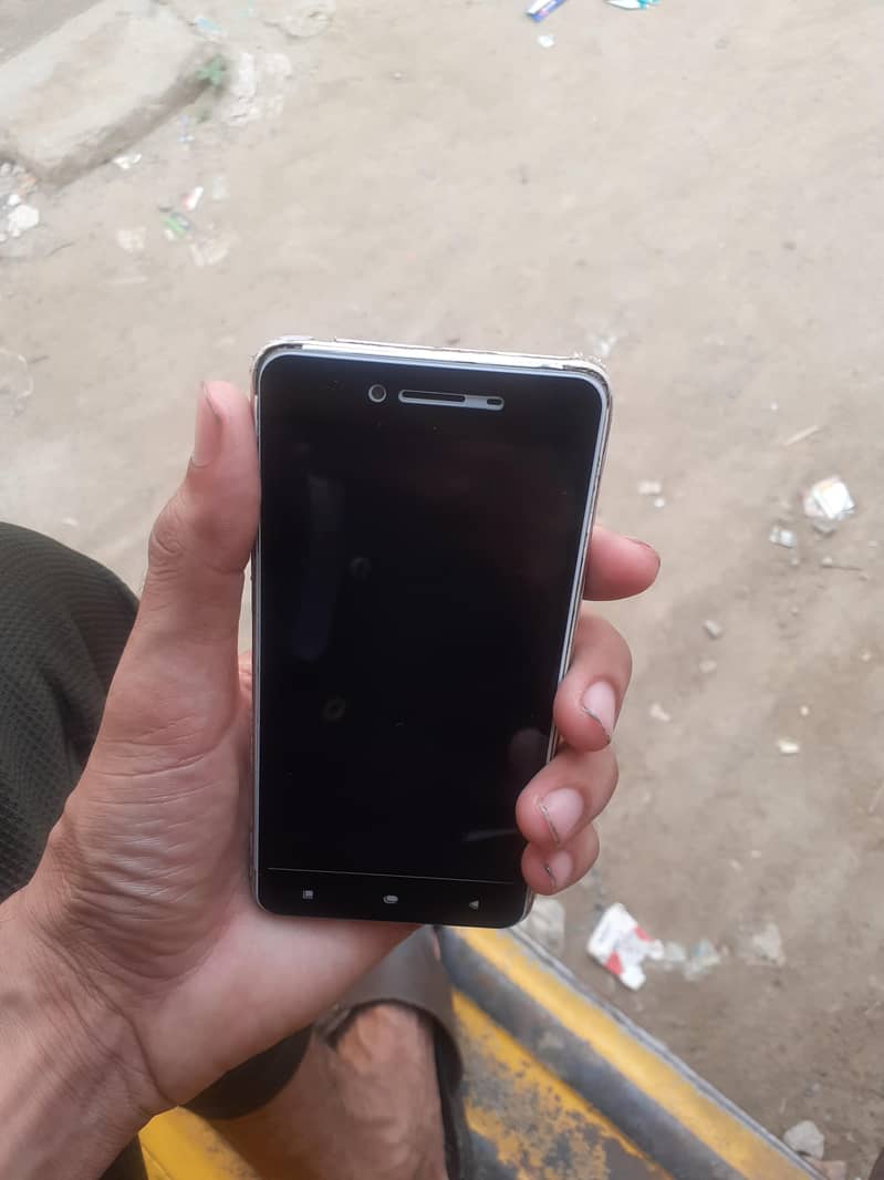 OPPO A37 0