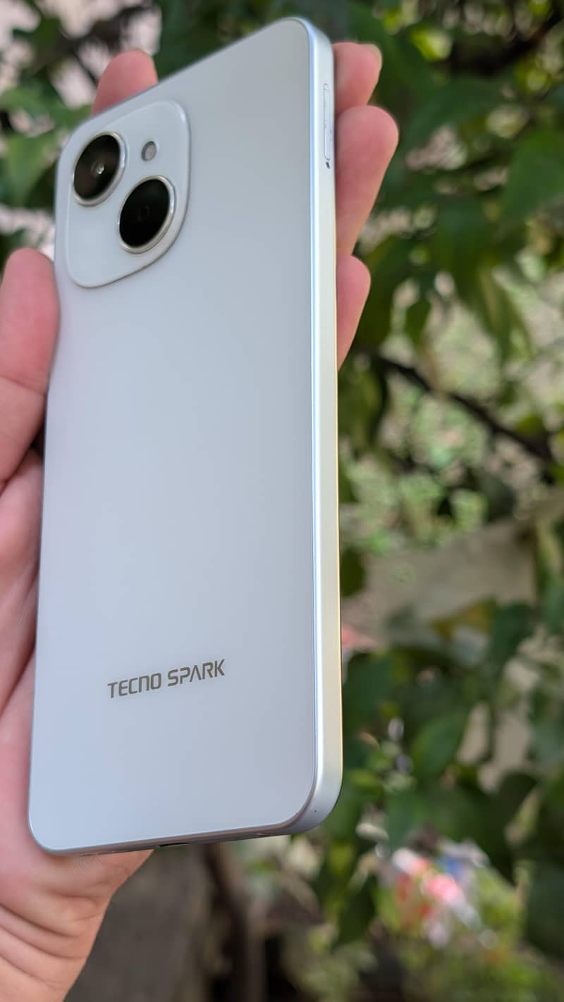 Tecno Spark 40c 4