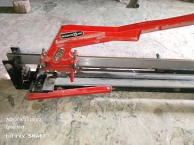 Tile cutter