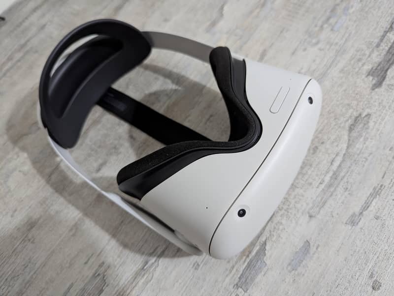Meta Oculus Quest 2 5