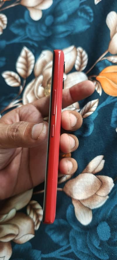 Rakuten hand 4g 4Gb 64Gb