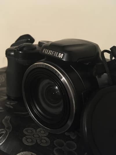 Fujifilm Finepix S8600 36x Superzoom  (Read Add*)