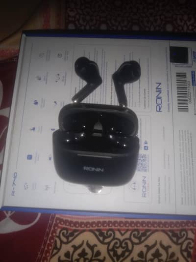 ronin earbud 2 week used good battery timing and sound
