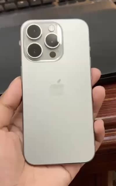 Apple iPhone 15 Pro