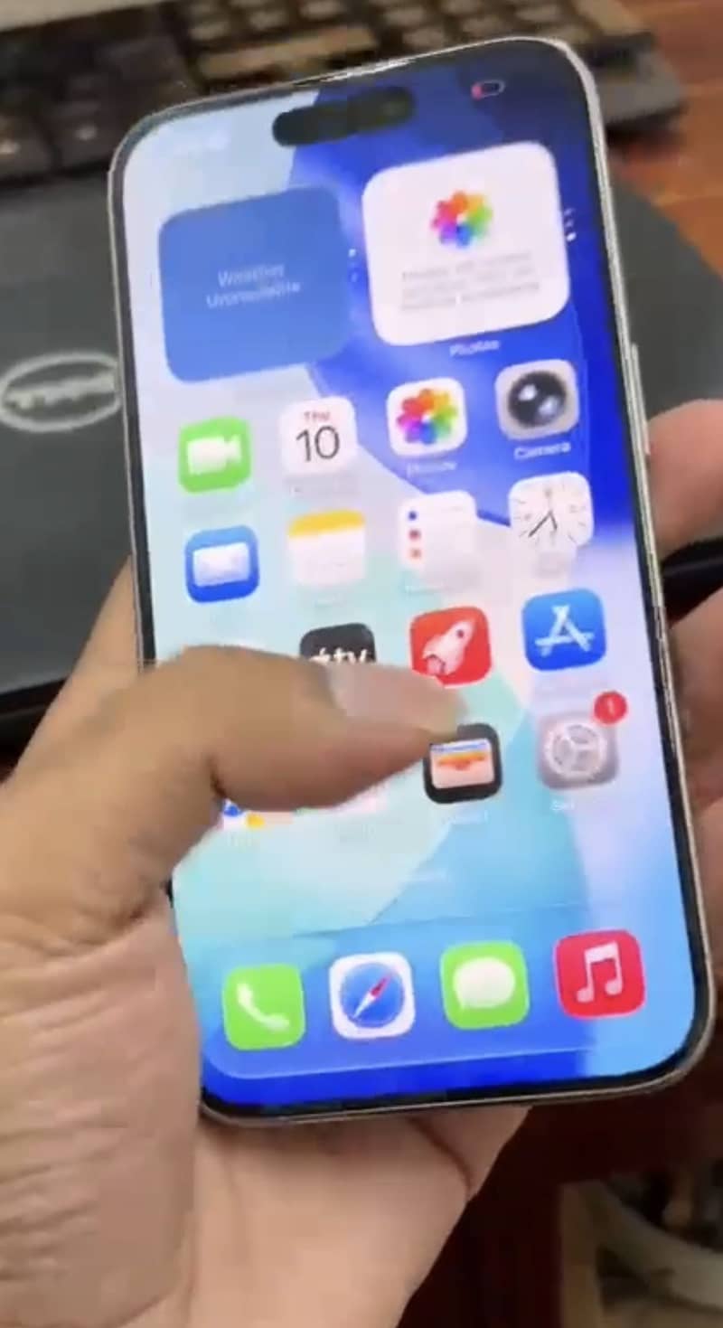 Apple iPhone 15 Pro 2