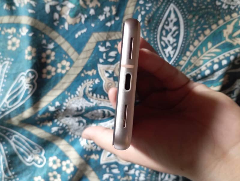 Google Pixel 8 0