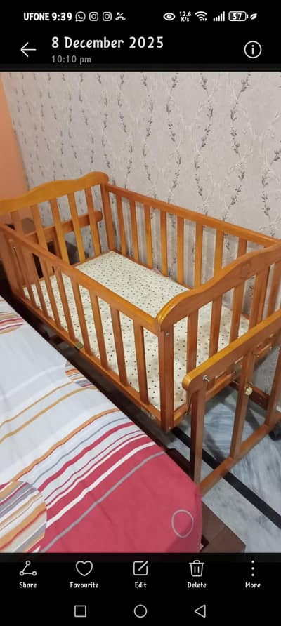 Baby crib