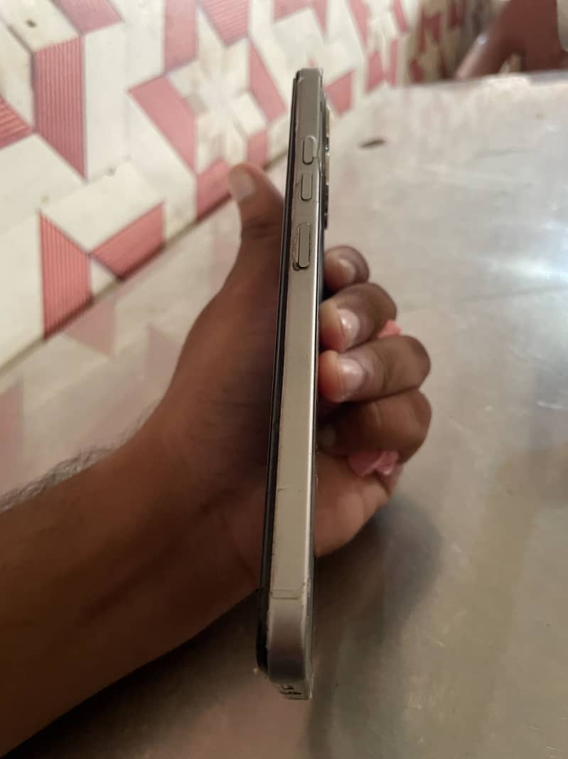 Tecno Spark 40 5