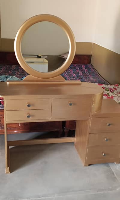 Dressing Table Golden