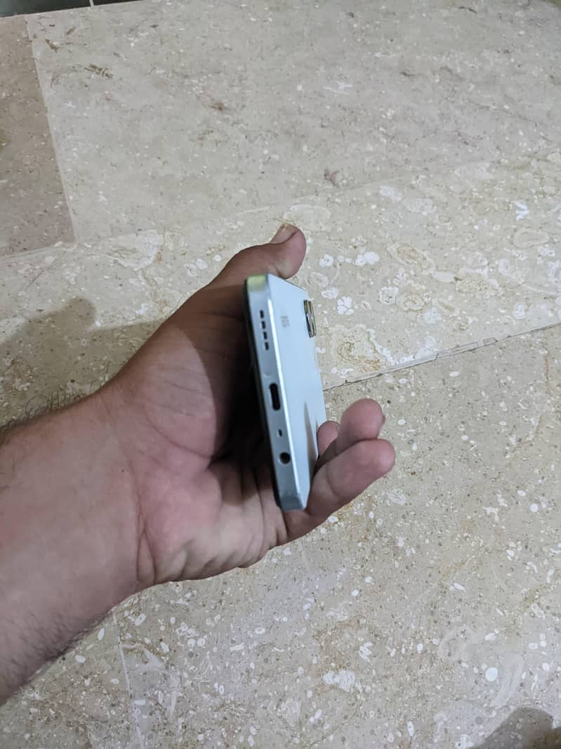 Realme Note 60x 2