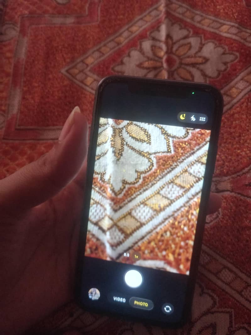 Apple iPhone 11 3