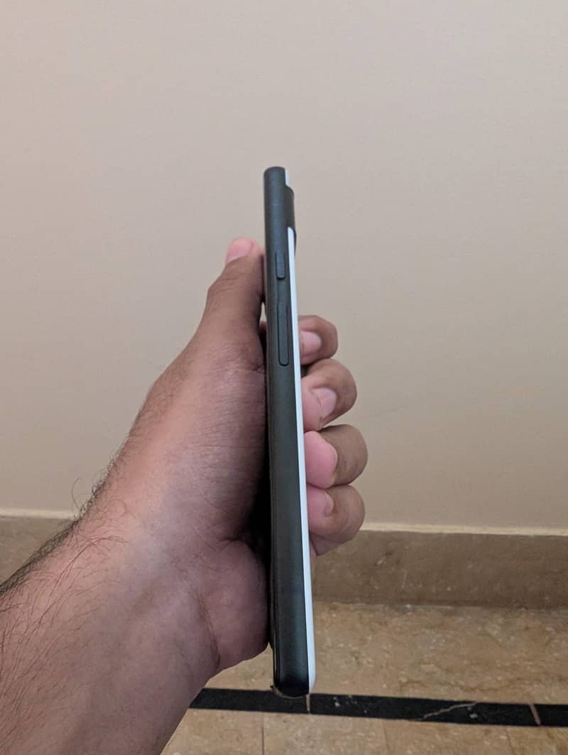 Google Pixel 6a 3