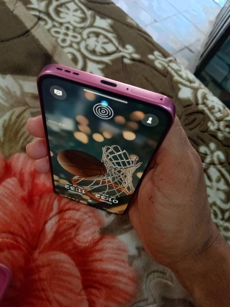 OPPO A6pro 1