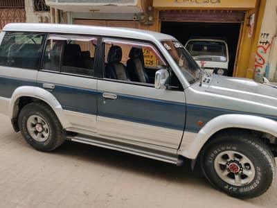 Mitsubishi Pajero 1992