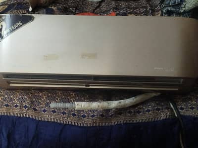 DawLance inverter One Ton