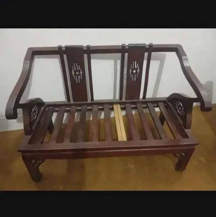 Sofa Set + Table 5