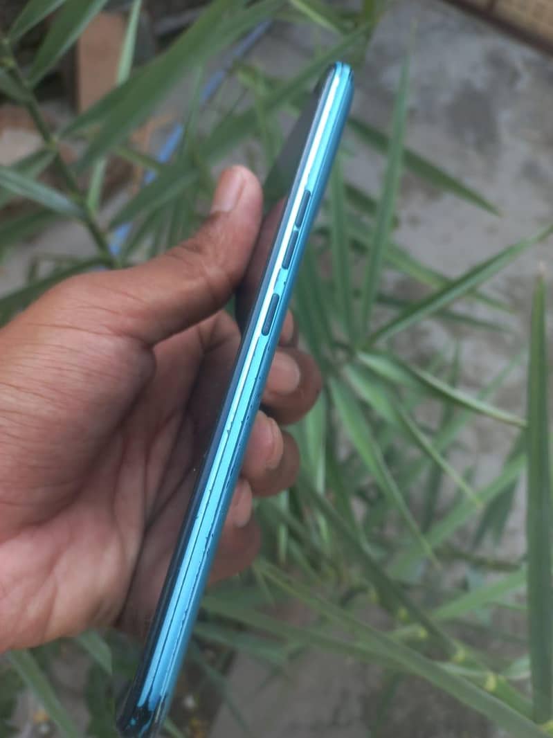 Tecno Spark 8C 2