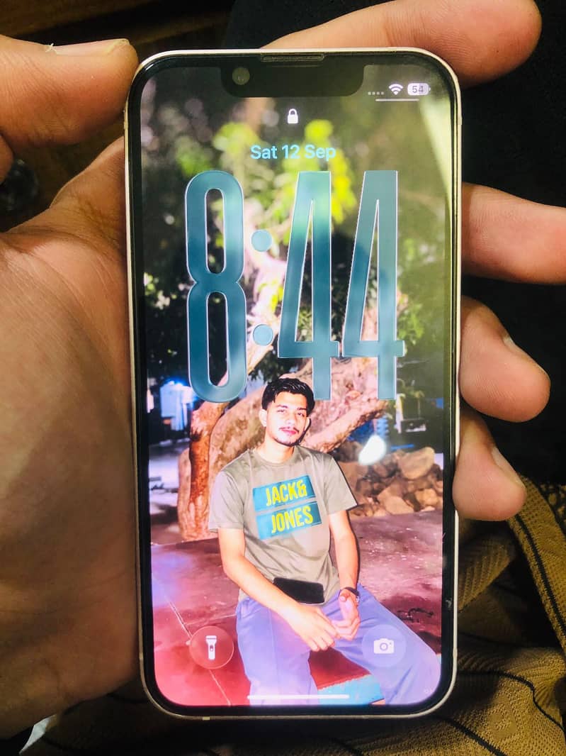 Apple iPhone 13 mini 6
