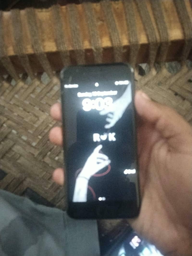 Apple iPhone 8 2
