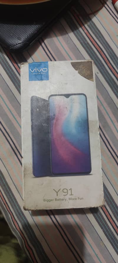 Vivo Y91 3/64 gb box charger
