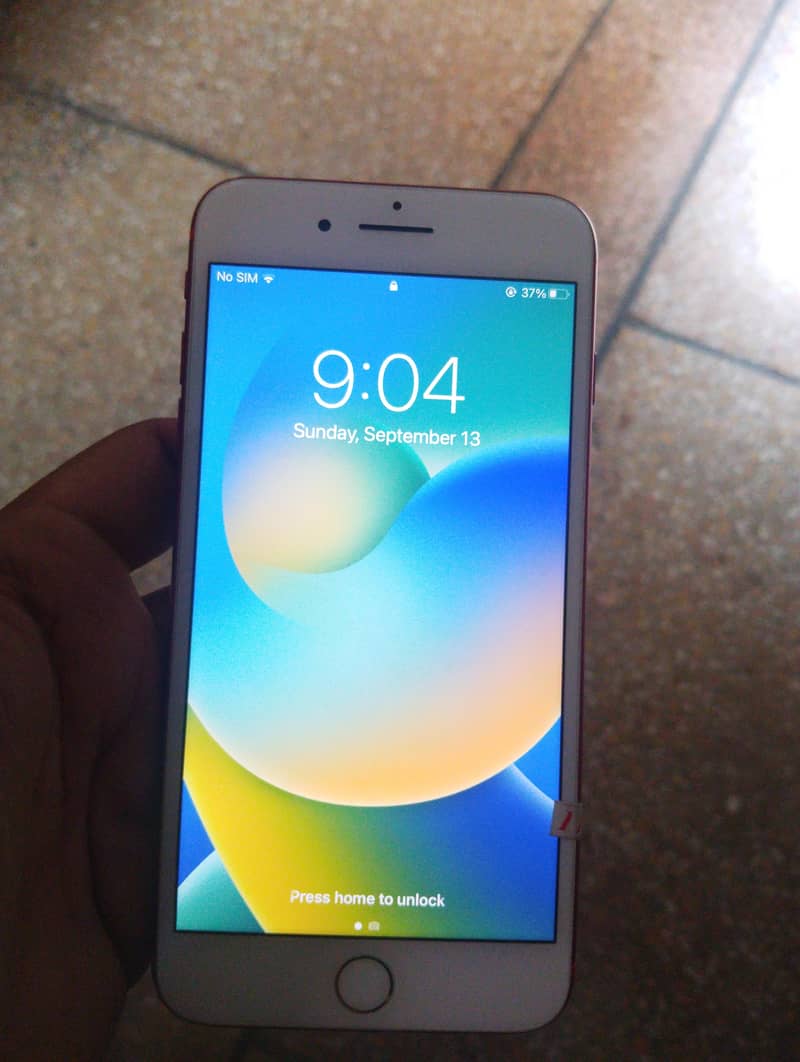 Apple iPhone 7 Plus 0