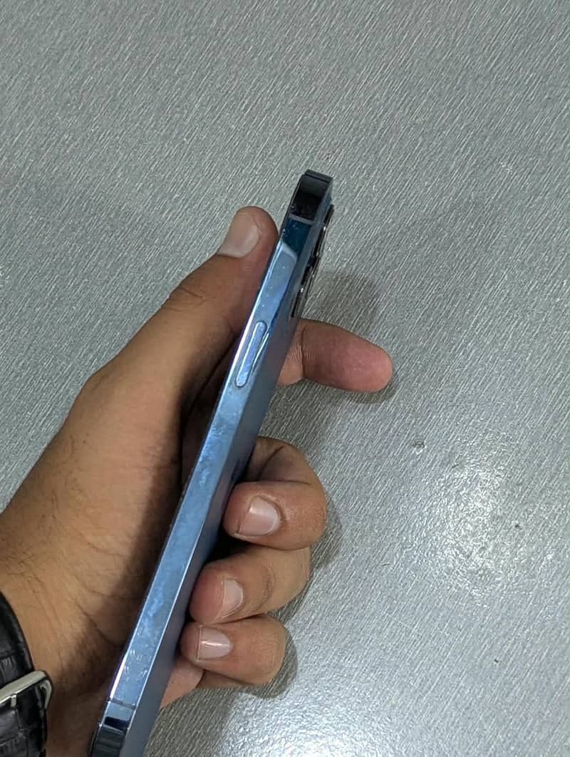 Apple iPhone 12 Pro Max 1