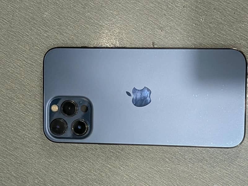 Apple iPhone 12 Pro Max 3