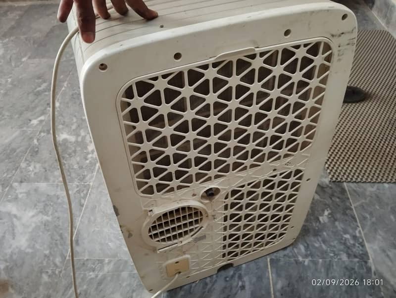 PROTABLE AC 10 By 9 condition 2
