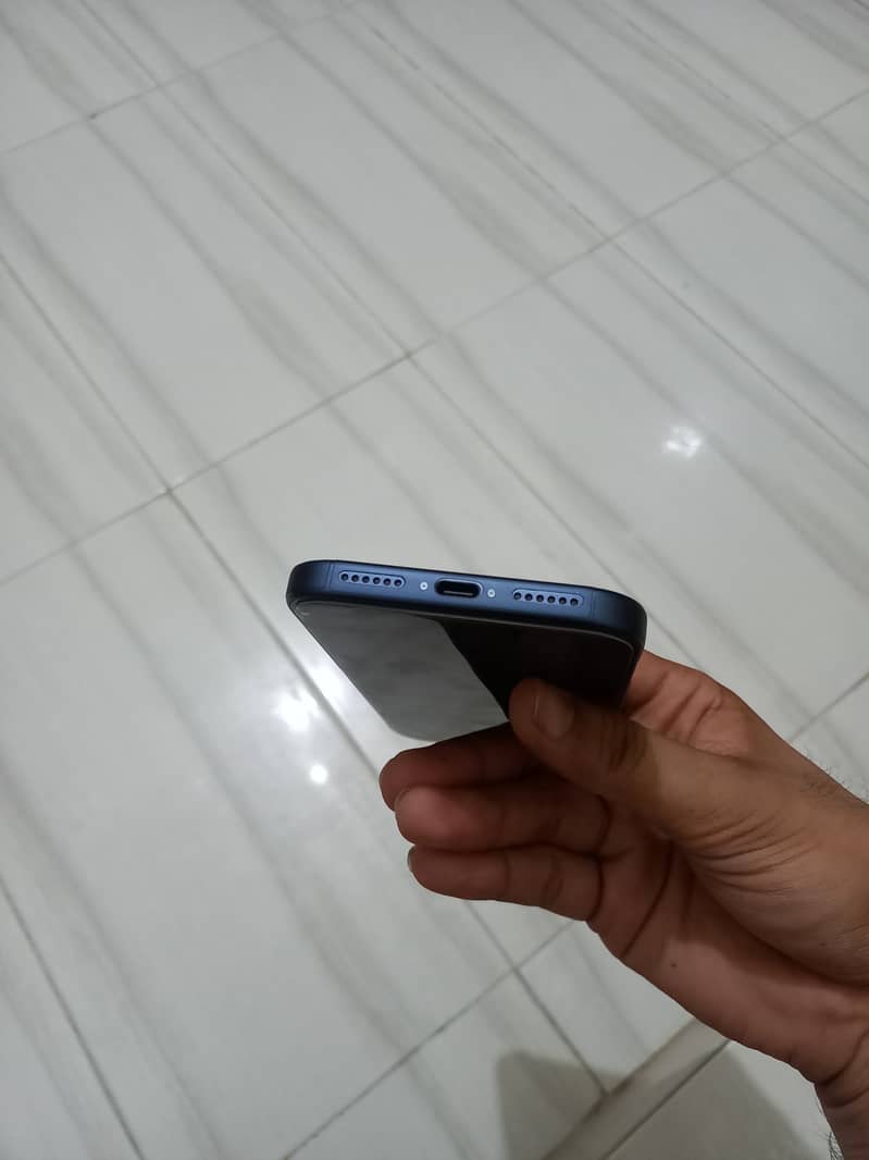 Apple iPhone 17 Pro Max 1