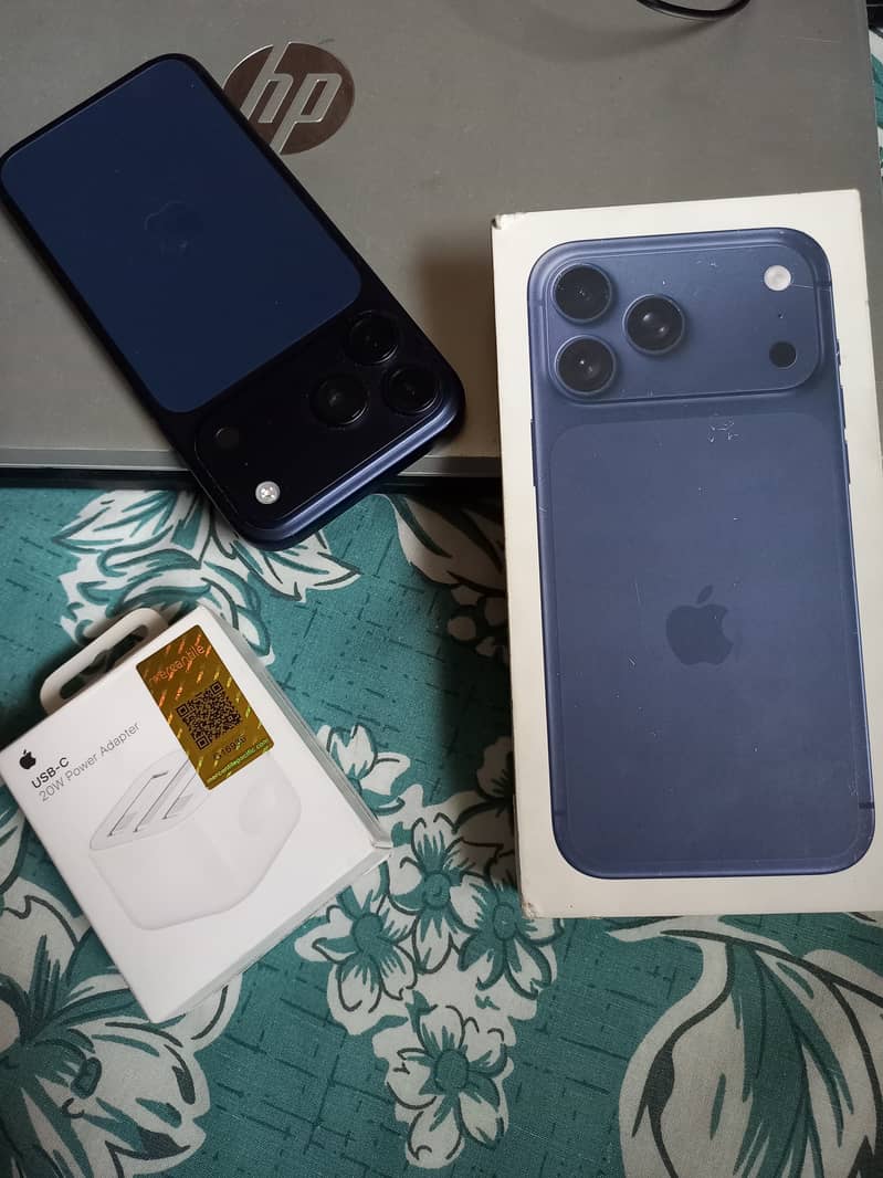Apple iPhone 17 Pro Max 5