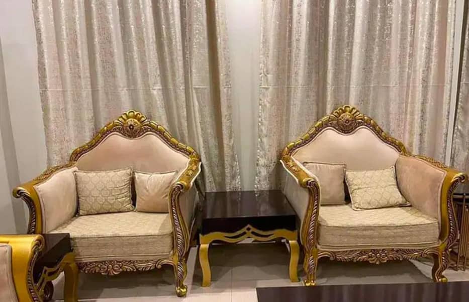 7 seaters sofa with Table 2
