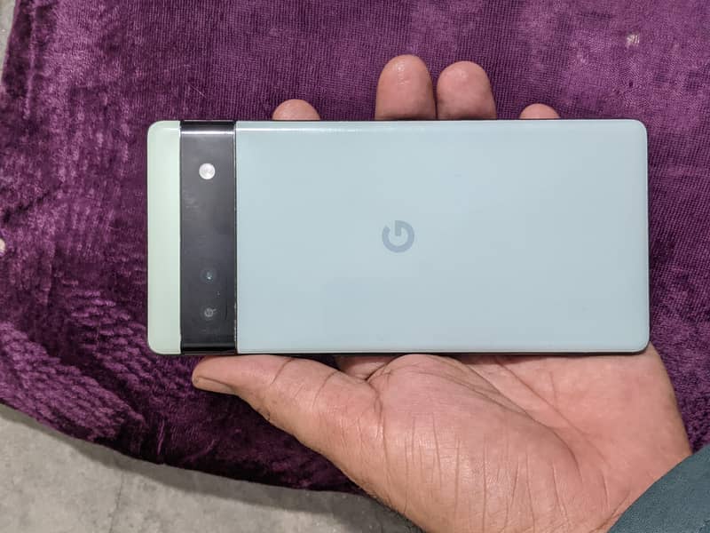 Google Pixel 6a 1