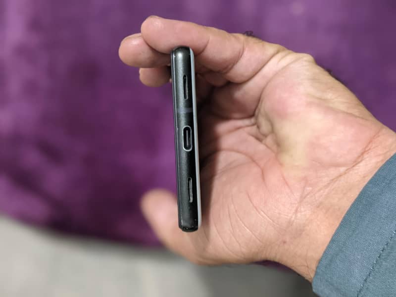 Google Pixel 6a 4