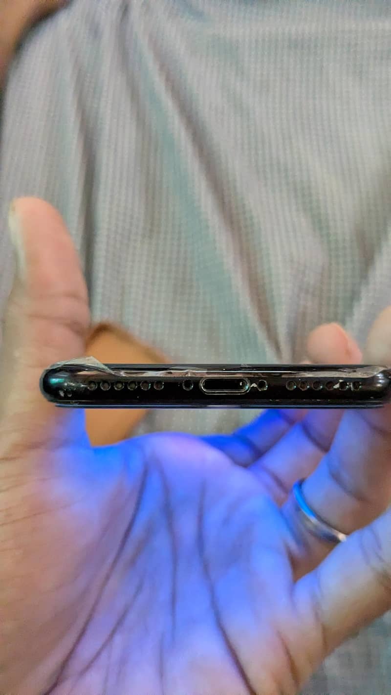 Apple iPhone 7 3