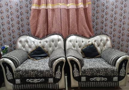 5 seater sofa set for sale in good condition