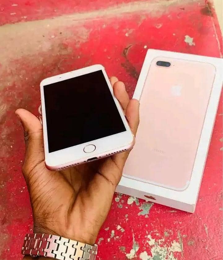 Apple iPhone 7 Plus 1