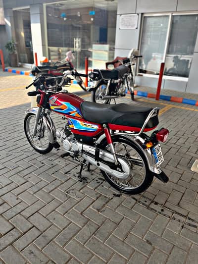 bike 10/10 hi jaldi jaldi rapta karo