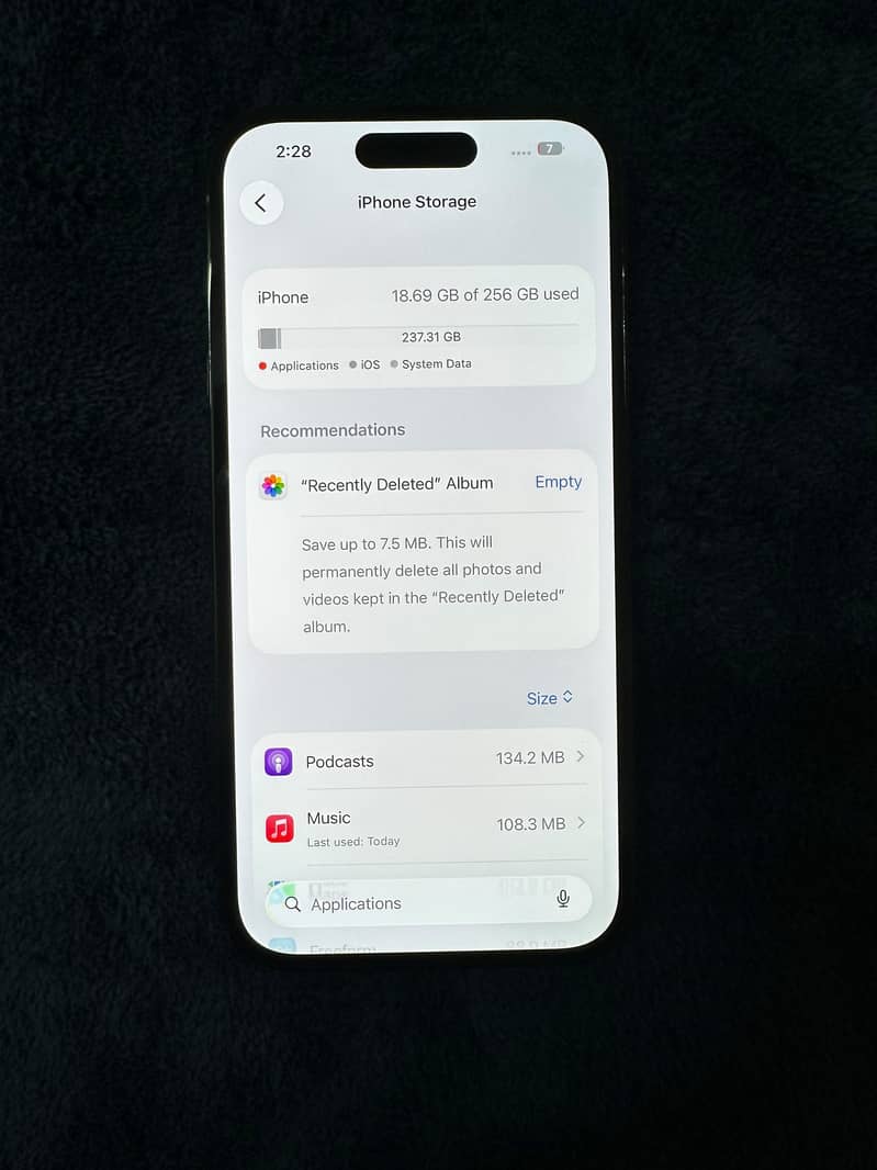 Apple iPhone 14 Pro 8