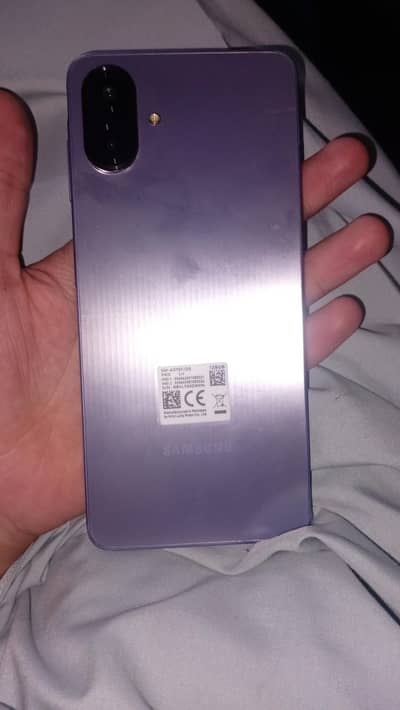 samsung A07 model ha 6/128 GB 8 sa 10 din bas use ho va ha