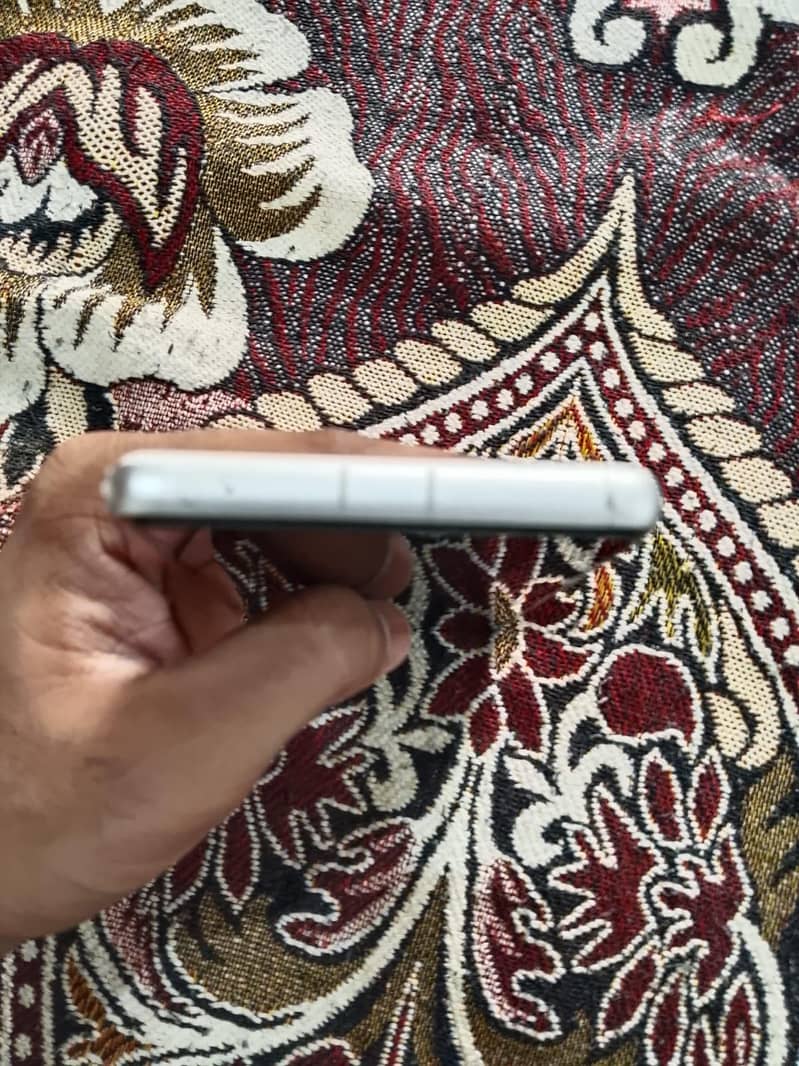 Google Pixel 7a 1