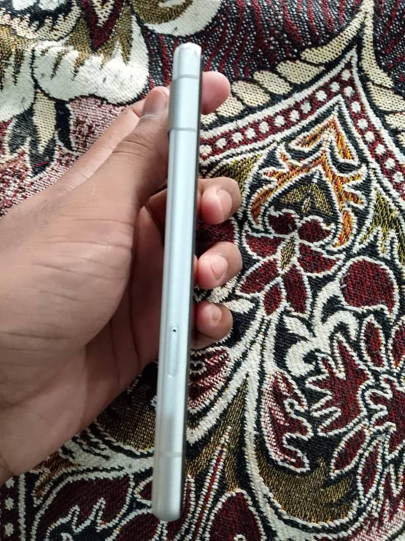 Google Pixel 7a 2